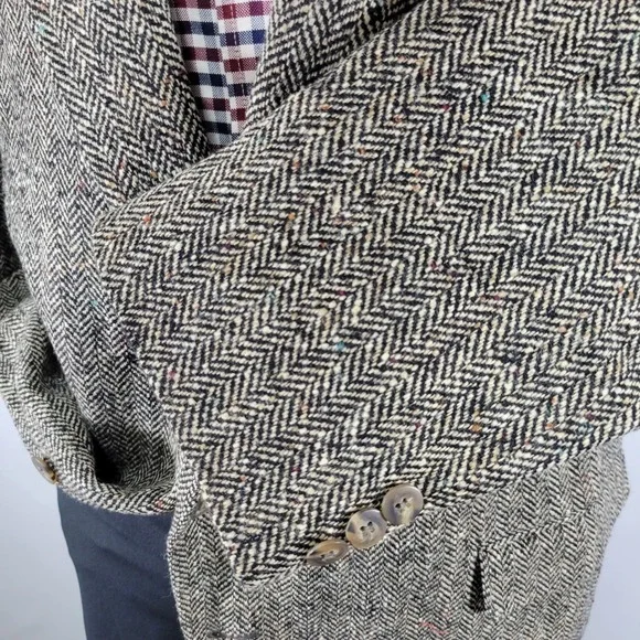 Haggar Mens Sport Coat Blazer Two Button Beige Black Herringbone City Casual 46R